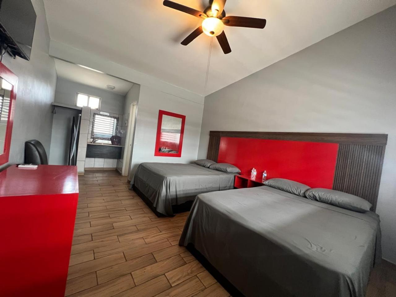 Hotel Luna Park Tijuana Eksteriør bilde